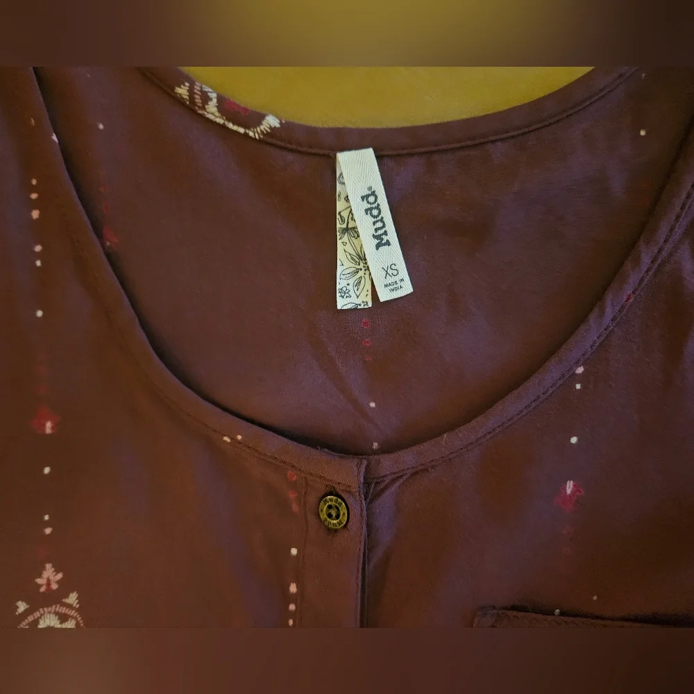 Xsmall Mudd Button Down Tank - Picture 5 of 10